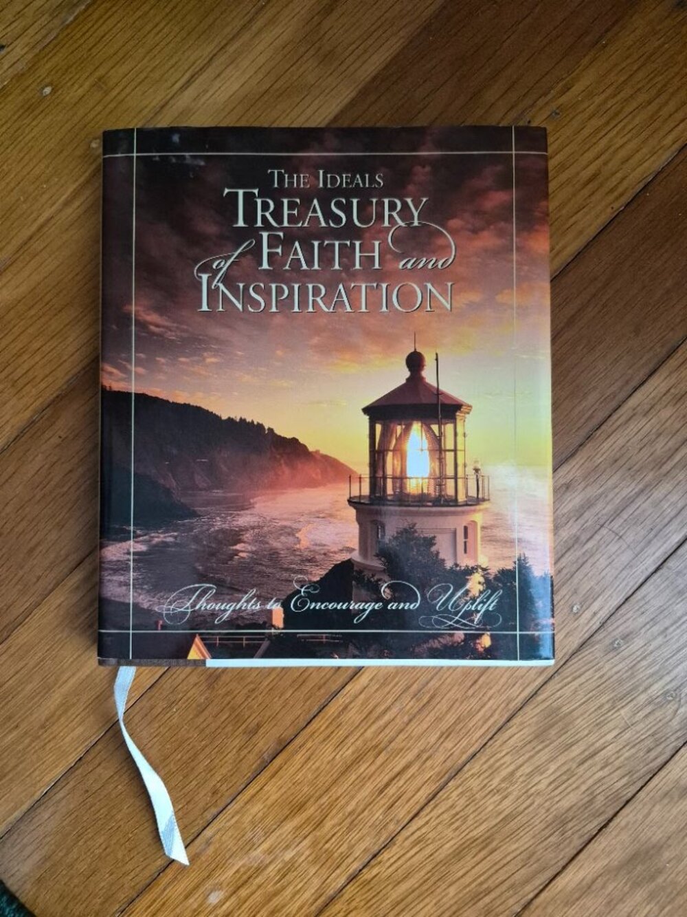 The Ideals Treasury of Faith and Inspiration
